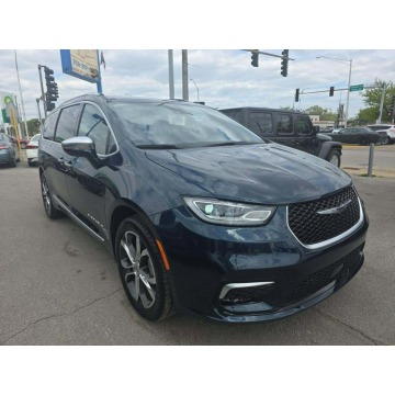 Chrysler Pacifica - NAJWYZSZA WERSJA WYPOSAŻENIA PINNACLE / mała szkoda / niski przebieg