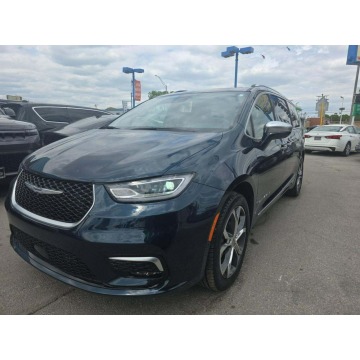 Chrysler Pacifica  Minivan/Van 2024,  3.6 benzyna, automat - Na sprzedaż za 79 000 zł - Warszawa - zdjęcie 2