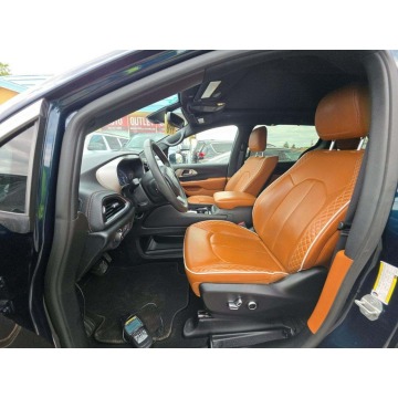 Chrysler Pacifica  Minivan/Van 2024,  3.6 benzyna, automat - Na sprzedaż za 79 000 zł - Warszawa - zdjęcie 7