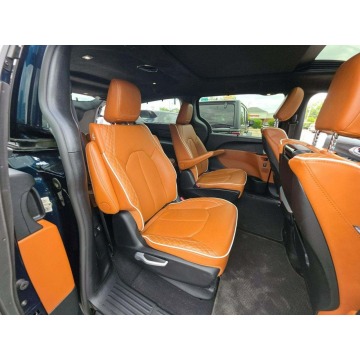 Chrysler Pacifica  Minivan/Van 2024,  3.6 benzyna, automat - Na sprzedaż za 79 000 zł - Warszawa - zdjęcie 10