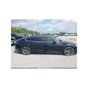 Audi A5  Sedan/Limuzyna 2021,  2.0 benzyna, automat - Na sprzedaż za 55 000 zł - Wrocław - zdjęcie 4