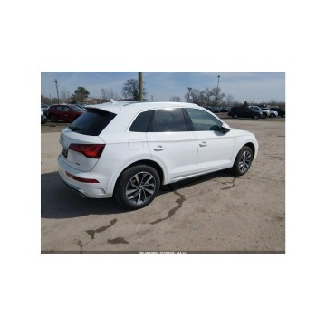 Audi Q5  SUV 2023,  2.0 benzyna, automat - Na sprzedaż za 55 000 zł - Wrocław - zdjęcie 6