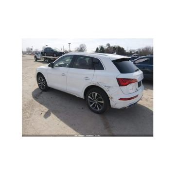 Audi Q5  SUV 2023,  2.0 benzyna, automat - Na sprzedaż za 55 000 zł - Wrocław - zdjęcie 7