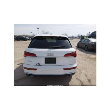 Audi Q5  SUV 2023,  2.0 benzyna, automat - Na sprzedaż za 55 000 zł - Wrocław - zdjęcie 8