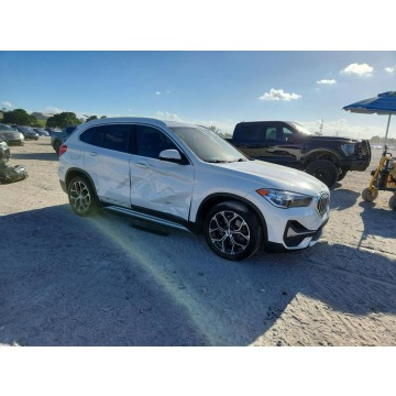 BMW X1  SUV 2020,  2.0 benzyna, automat - Na sprzedaż za 33 000 zł - Wrocław - zdjęcie 3