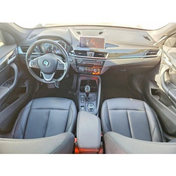 BMW X1  SUV 2020,  2.0 benzyna, automat - Na sprzedaż za 33 000 zł - Wrocław - zdjęcie 8