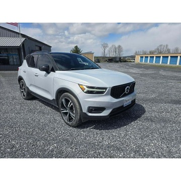 Volvo XC 40 - AWD / T5 R-Design /