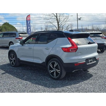 Volvo   SUV 2020,  2.0 benzyna, automat - Na sprzedaż za 42 000 zł - Wrocław - zdjęcie 7