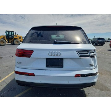 Audi Q7  SUV 2018,  3.0 benzyna, automat - Na sprzedaż za 45 000 zł - Wrocław - zdjęcie 6