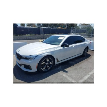 BMW Seria 7  Sedan/Limuzyna 2019,  3.0 benzyna, automat - Na sprzedaż za 69 000 zł - Wrocław - zdjęcie 2