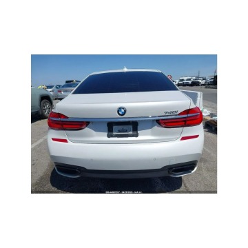 BMW Seria 7  Sedan/Limuzyna 2019,  3.0 benzyna, automat - Na sprzedaż za 69 000 zł - Wrocław - zdjęcie 6