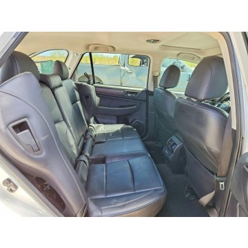 Subaru Outback 2018,  2.5 benzyna, automat - Na sprzedaż za 29 000 zł - Wrocław - zdjęcie 11