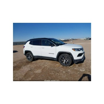 Jeep Compass  SUV 2024,  2.0 benzyna, automat - Na sprzedaż za 44 000 zł - Wrocław - zdjęcie 6