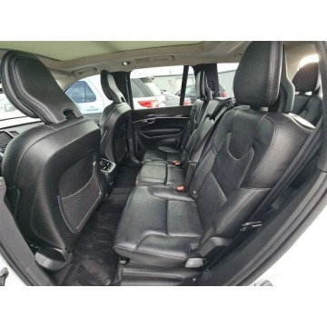 Volvo   SUV 2019,  2.0 benzyna, automat - Na sprzedaż za 45 000 zł - Wrocław - zdjęcie 11