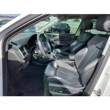 Audi Q5  SUV 2019,  2.0 benzyna, automat - Na sprzedaż za 33 500 zł - Wrocław - zdjęcie 7