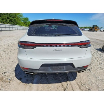 Porsche Macan  SUV 2020,  2.0 benzyna, automat - Na sprzedaż za 64 000 zł - Wrocław - zdjęcie 6