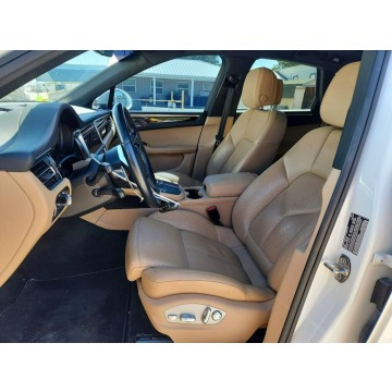 Porsche Macan  SUV 2020,  2.0 benzyna, automat - Na sprzedaż za 64 000 zł - Wrocław - zdjęcie 7