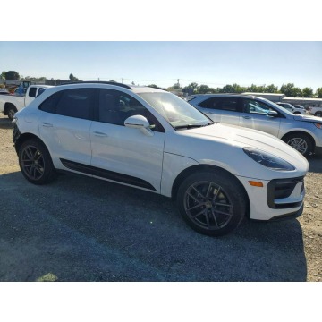 Porsche Macan  SUV 2024,  2.0 benzyna, automat - Na sprzedaż za 119 000 zł - Wrocław - zdjęcie 3