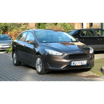 Ford Focus  Sedan/Limuzyna 2018,  1.6 benzyna - Na sprzedaż za 26 000 zł - Łódź - zdjęcie 2