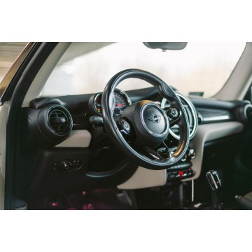 Mini Cooper S  Hatchback 2018,  2.0 benzyna, automat - Na sprzedaż za 66 000 zł - Łódź - zdjęcie 8