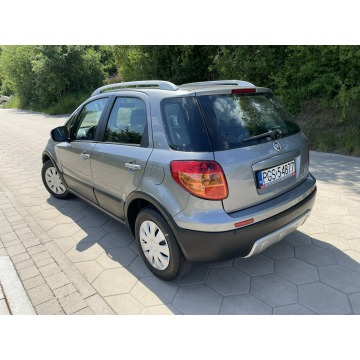 Fiat Sedici  SUV 2013,  1.6 benzyna, automat - Na sprzedaż za 25 999 zł - Gostyń - zdjęcie 4