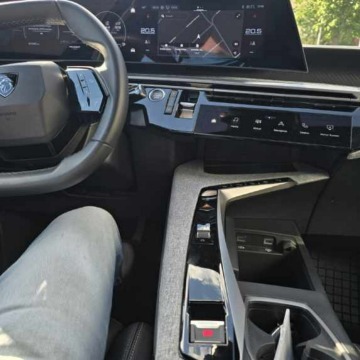 Peugeot 3008  SUV 2024,  1.2 hybryda, automat - Na sprzedaż za 112 900 zł - Szczecinek - zdjęcie 9