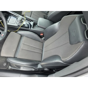 Audi A4 2020,  2.0 diesel, automat - Na sprzedaż za 99 900 zł - Gniezno - zdjęcie 5