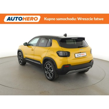 Jeep Avenger  SUV 2023,  1.2 benzyna - Na sprzedaż za 61 900 zł - Warszawa - zdjęcie 4