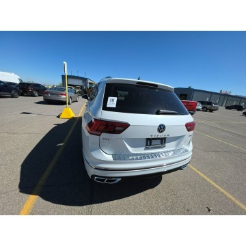 Volkswagen Tiguan  SUV 2022,  2.0 benzyna, automat - Na sprzedaż za 38 000 zł - Tarnów - zdjęcie 6