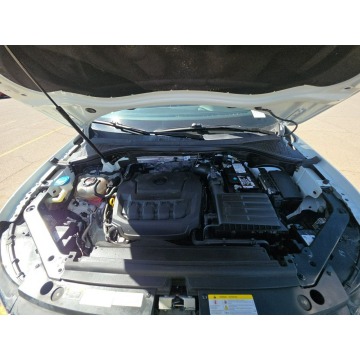 Volkswagen Tiguan  SUV 2022,  2.0 benzyna, automat - Na sprzedaż za 38 000 zł - Tarnów - zdjęcie 12