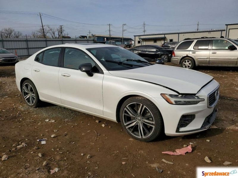 Volvo S60  Sedan/Limuzyna 2019,  2.0 benzyna, automat - Na sprzedaż za 35 000 zł - Tarnów
