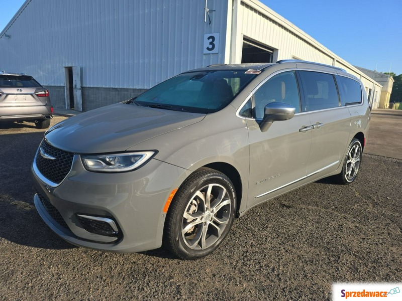 Chrysler Pacifica  Minivan/Van 2022,  3.6 benzyna, automat - Na sprzedaż za 49 000 zł - Tarnów