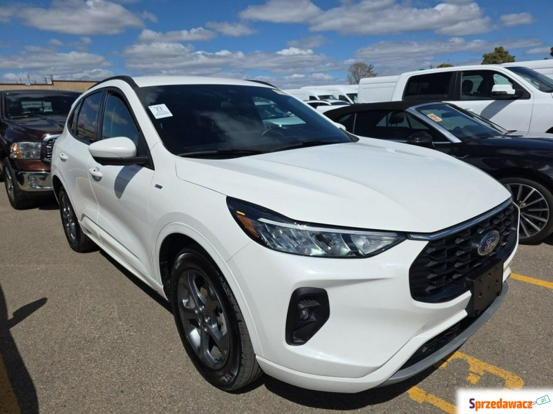 Ford Kuga  SUV 2023,  2.5 hybryda, automat - Na sprzedaż za 49 000 zł - Warszawa