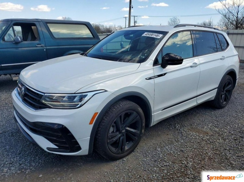 Volkswagen Tiguan  SUV 2024,  2.0 benzyna, automat - Na sprzedaż za 52 000 zł - Warszawa