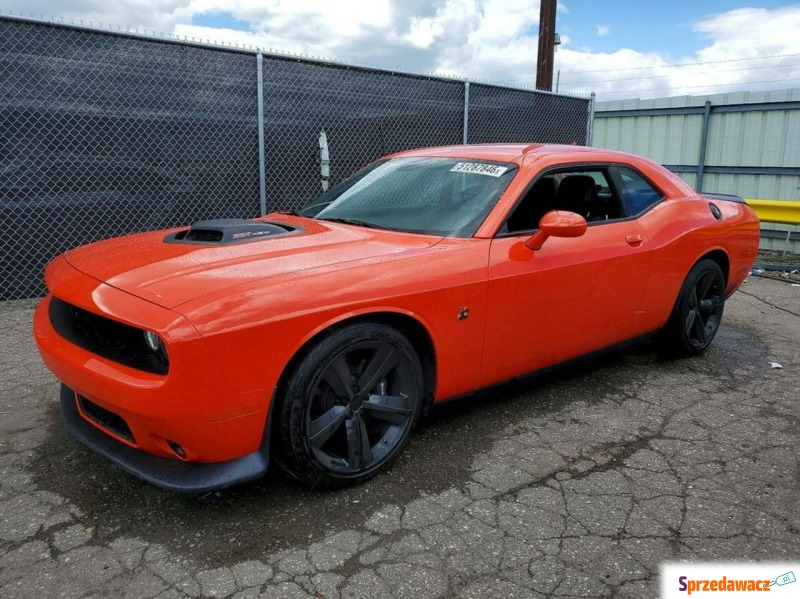 Dodge Challenger  Coupe/Sportowy 2016,  6.4 benzyna, automat - Na sprzedaż za 39 000 zł - Warszawa