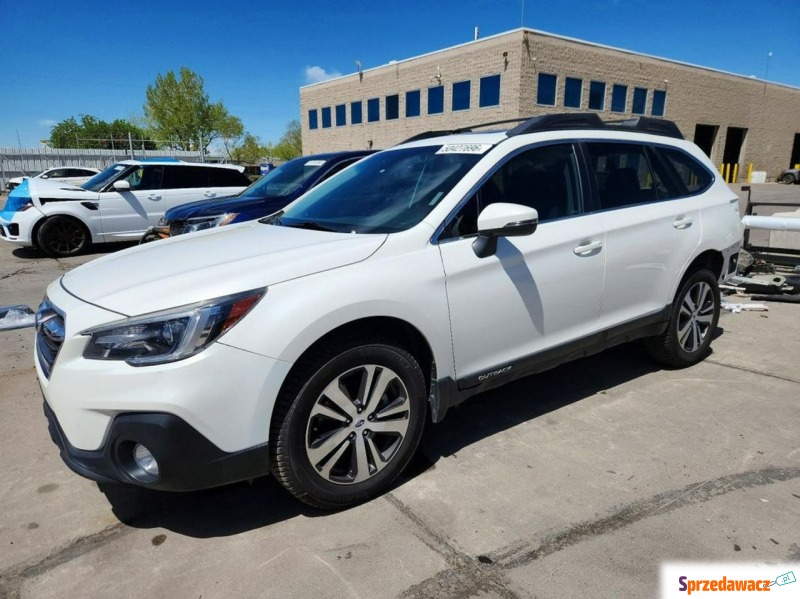 Subaru Outback 2018,  2.5 benzyna, automat - Na sprzedaż za 29 000 zł - Wrocław