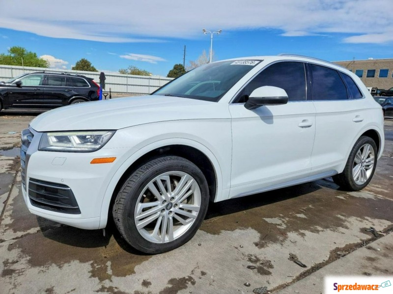 Audi Q5  SUV 2019,  2.0 benzyna, automat - Na sprzedaż za 33 500 zł - Wrocław