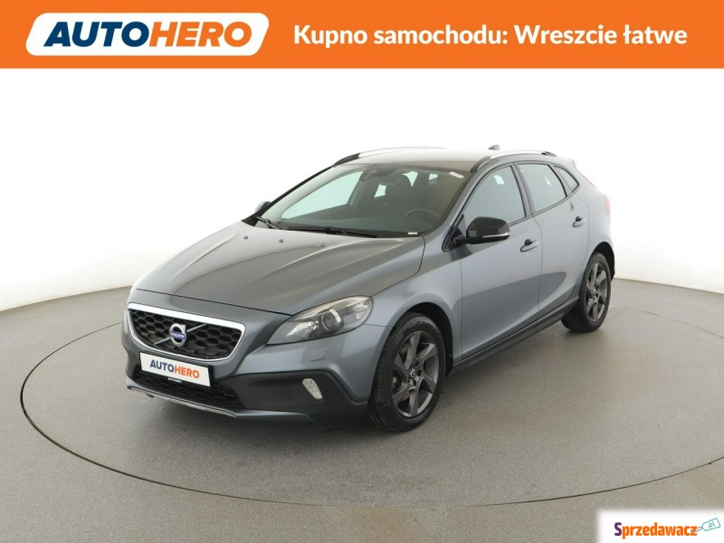 Volvo V40  Hatchback 2015,  2.0 diesel, automat - Na sprzedaż za 45 500 zł - Warszawa