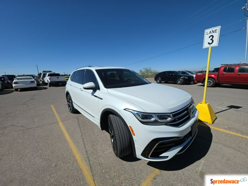 Volkswagen Tiguan  SUV 2022,  2.0 benzyna, automat - Na sprzedaż za 38 000 zł - Tarnów