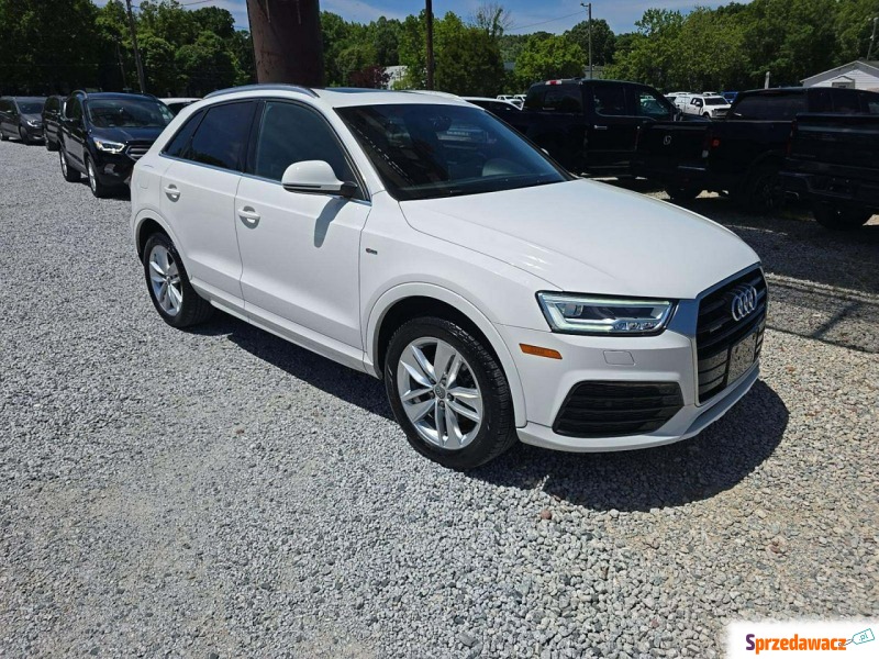 Audi Q3  SUV 2018,  2.0 benzyna, automat - Na sprzedaż za 31 000 zł - Tarnów