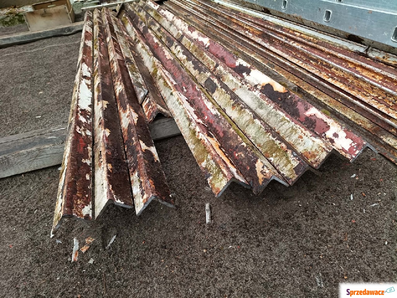 Kątownik stalowy 50 45 60 gr....