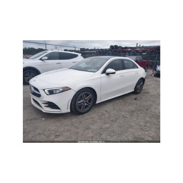 Mercedes A 220 - 4Matic / pakiet AMG / niski przebieg