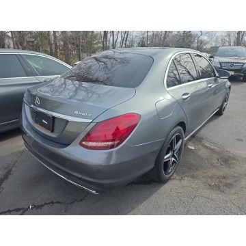 Mercedes - Benz C-klasa  Sedan/Limuzyna 2017,  2.0 benzyna, automat - Na sprzedaż za 29 000 zł - Wrocław - zdjęcie 4