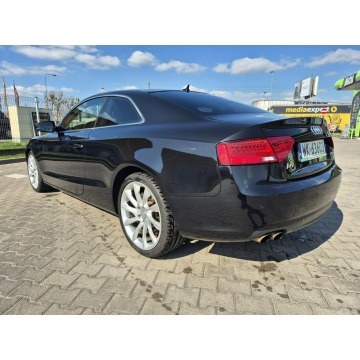 Audi A5  Coupe/Sportowy 2011,  2.0 diesel - Na sprzedaż za 44 900 zł - Warszawa - zdjęcie 4