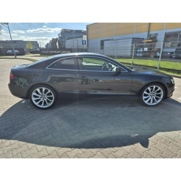 Audi A5  Coupe/Sportowy 2011,  2.0 diesel - Na sprzedaż za 44 900 zł - Warszawa - zdjęcie 9