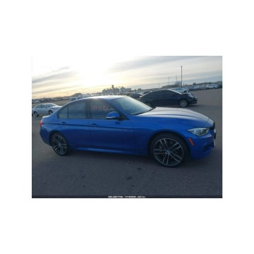 BMW Seria 3  Sedan/Limuzyna 2018,  3.0 benzyna, automat - Na sprzedaż za 42 000 zł - Tarnów - zdjęcie 4