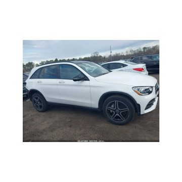 Mercedes - Benz GLC-klasa  SUV 2022,  2.0 benzyna, automat - Na sprzedaż za 59 000 zł - Tarnów - zdjęcie 4