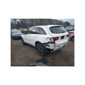 Mercedes - Benz GLC-klasa  SUV 2022,  2.0 benzyna, automat - Na sprzedaż za 59 000 zł - Tarnów - zdjęcie 7