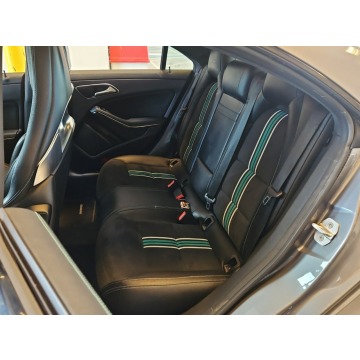 Mercedes - Benz CLA-klasa  Sedan/Limuzyna 2017,  2.0 benzyna, automat - Na sprzedaż za 29 500 zł - Tarnów - zdjęcie 9