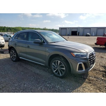 Audi Q5  SUV 2023,  2.0 benzyna, automat - Na sprzedaż za 54 000 zł - Tarnów - zdjęcie 2